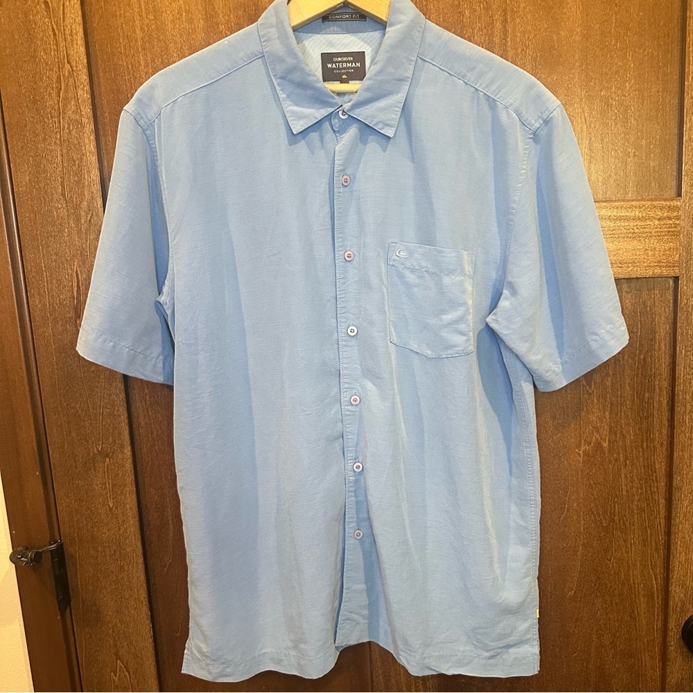 Quiksilver Waterman Men's Light Blue Casual Button Down Shirt